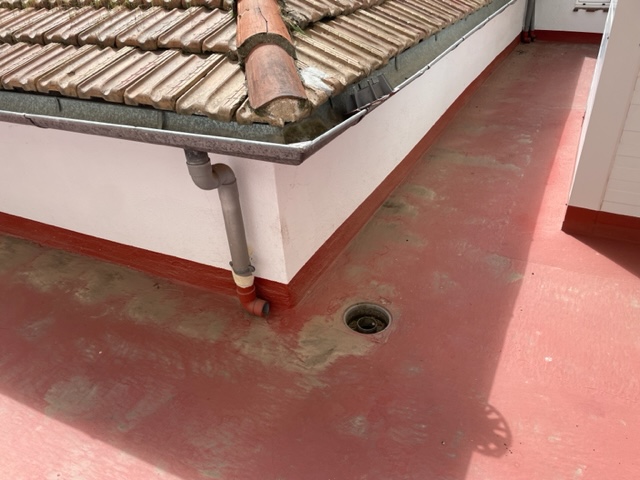 Impermeabilizante de membrana líquida transparente para terrazas